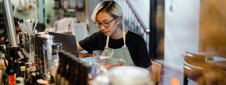 A Guide to Managing Your Money as a Working Student